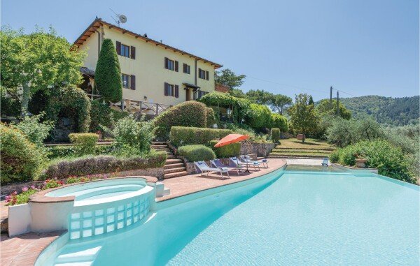 Casa 6 camere, con piscina