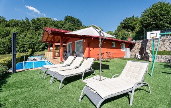 Casa 2 camere, con vista mare