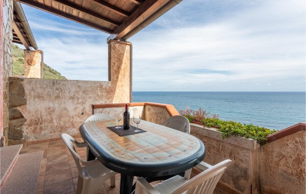 Casa 3 camere, con vista mare