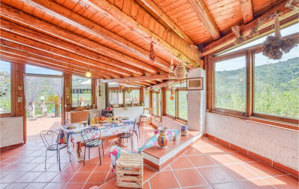 Casa 3 camere, con vista mare