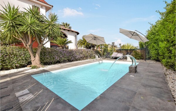 Casa 2 camere, con vista mare