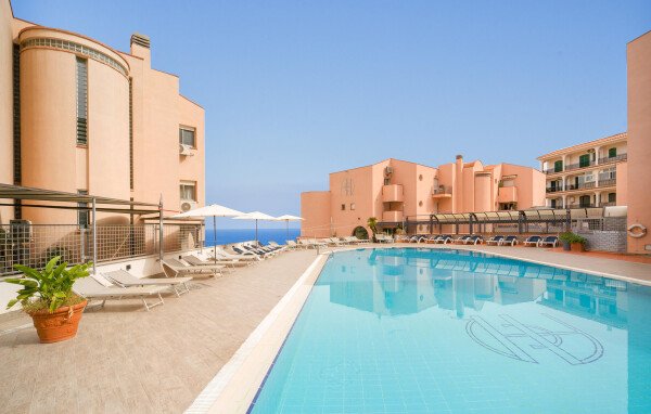 Appartamento 1 camera, con vista mare