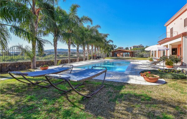 Casa 2 camere, con vista mare