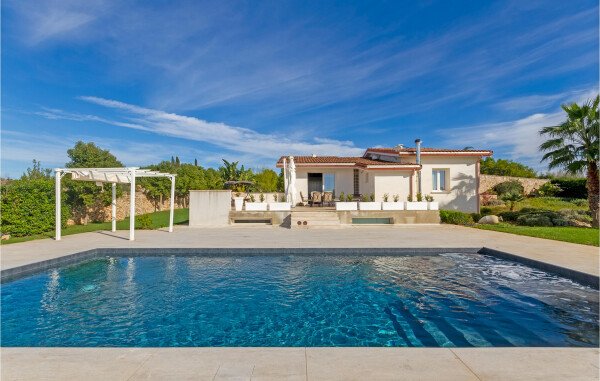 Casa 4 camere, con piscina