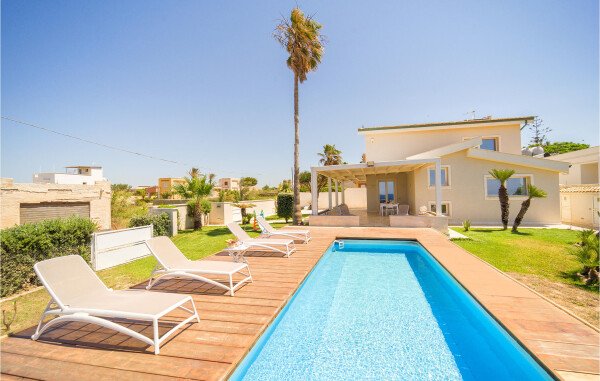 Casa 4 camere, con vista mare