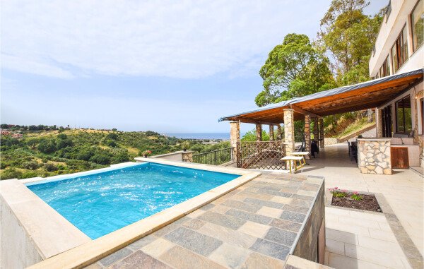 Casa 6 camere, con vista mare