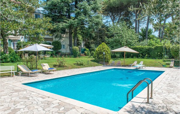 Maison authentique, 5 chambres, avec piscine