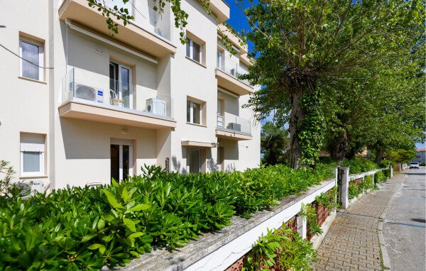 Appartamento 1 camera, con vista mare