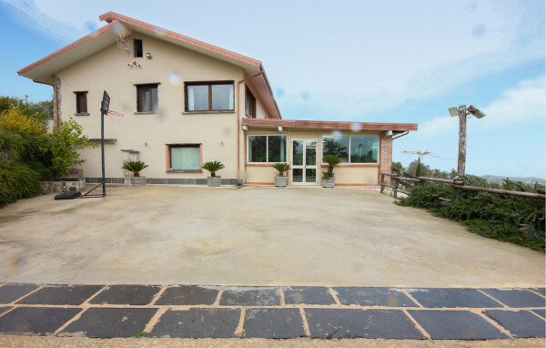 Casa 6 camere, con piscina