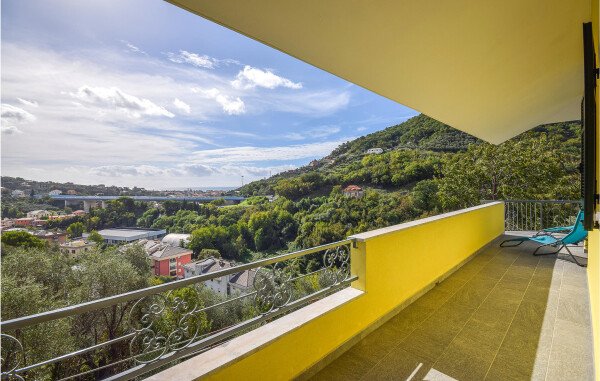 Casa 2 camere, con vista mare