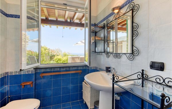 Casa 3 camere, con vista mare