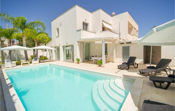 Casa 3 camere, con vista mare