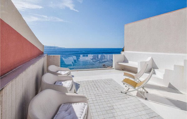 Casa 4 camere, con vista mare