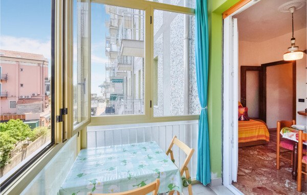 Appartamento 1 camera, con vista mare