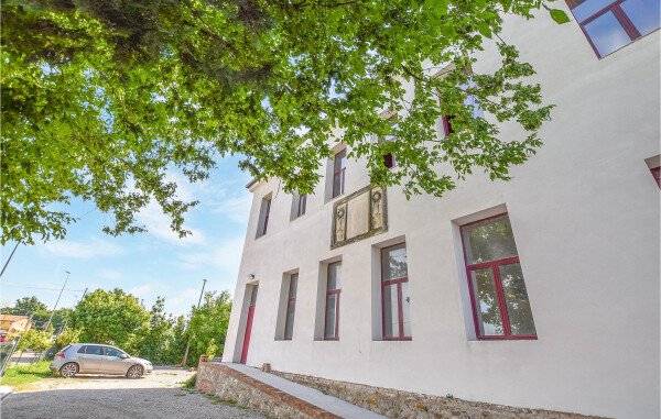 Appartamento 1 camera, con giardino