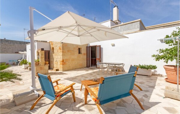 Casa 2 camere, con giardino