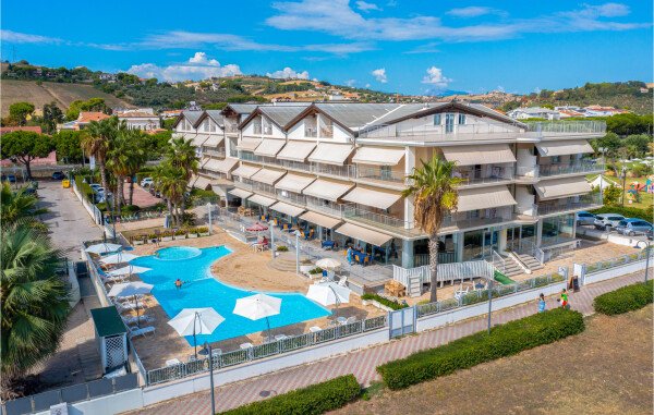 Appartamento 1 camera, con vista mare