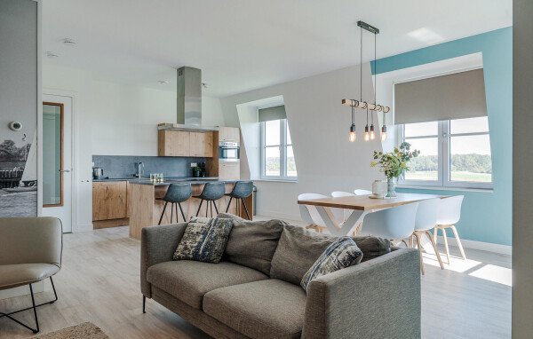 Apartment 2 bedrooms, with sea view