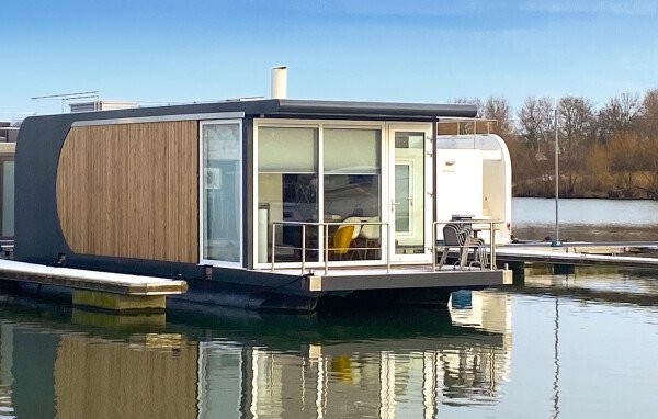 Boat 2 bedrooms, with sea view