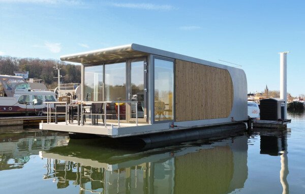 Boat 2 bedrooms, with sea view
