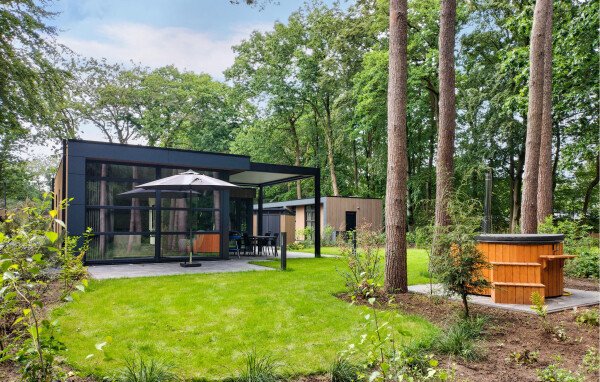 House 2 bedrooms, with garden