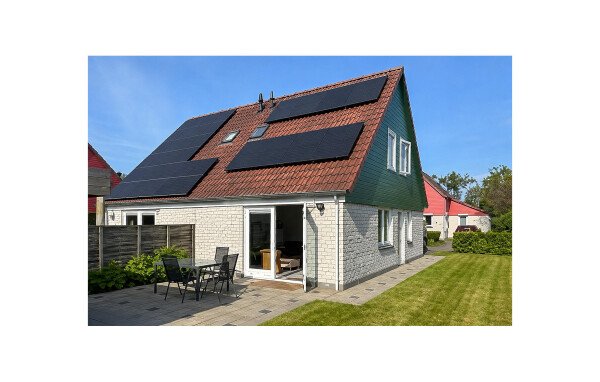 House 3 bedrooms, with garden