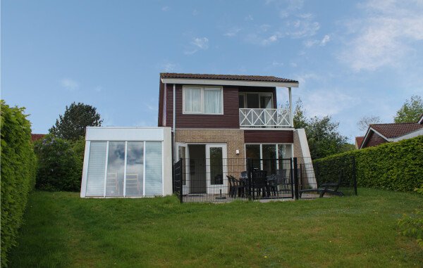 House 3 bedrooms, with sea view