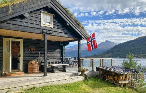House 2 bedrooms, with sea view