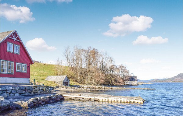 House 5 bedrooms, with sea view