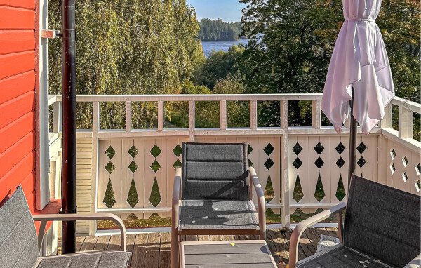 Wohnung 4 Schlafzimmer, mit Garten