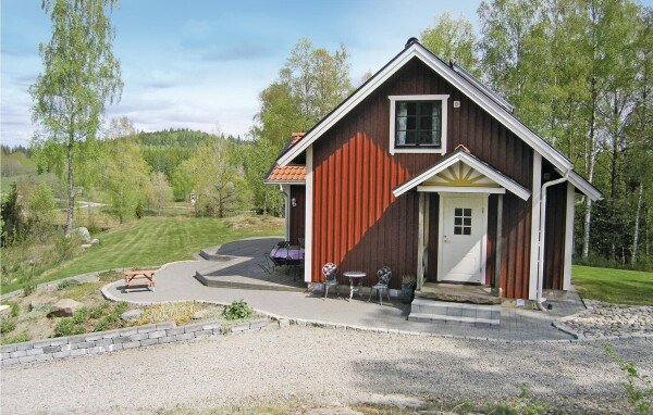 House 2 bedrooms, with garden