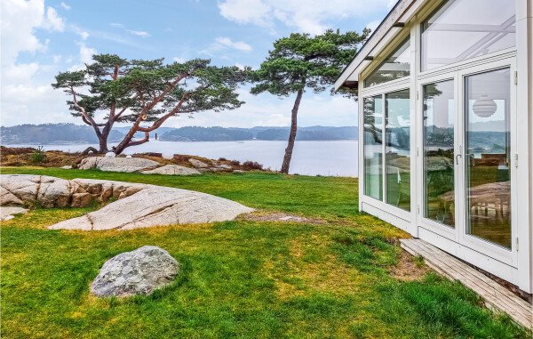 House 3 bedrooms, with sea view