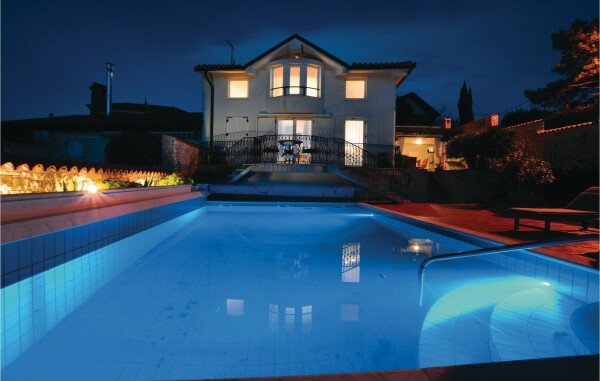 Casa 3 camere, con vista mare