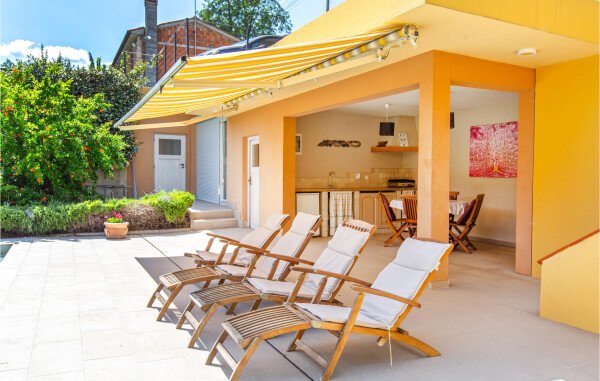 Casa 2 camere, con piscina