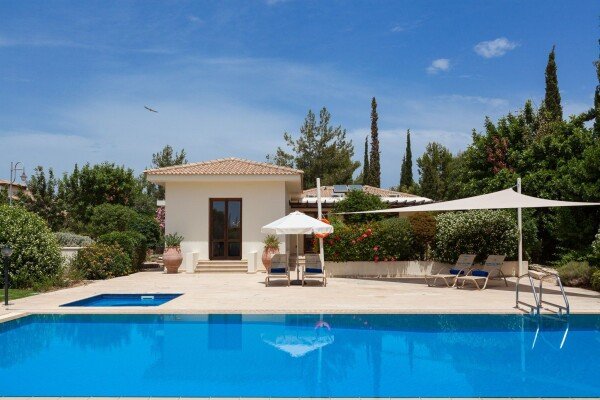Villa 2 bedrooms, with pool
