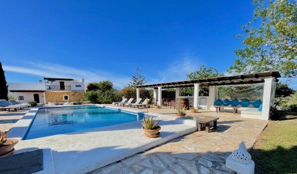 Villa moderne, 3 chambres, avec piscine