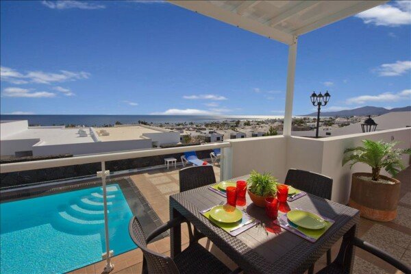 Villa 3 camere, con vista mare