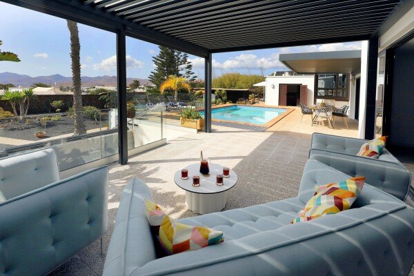 Villa 4 bedrooms, with sea view