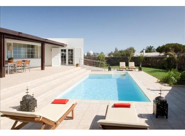 Villa moderne, 3 chambres, avec piscine