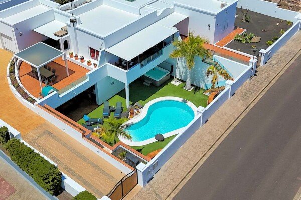 Villa 4 Schlafzimmer, mit Pool