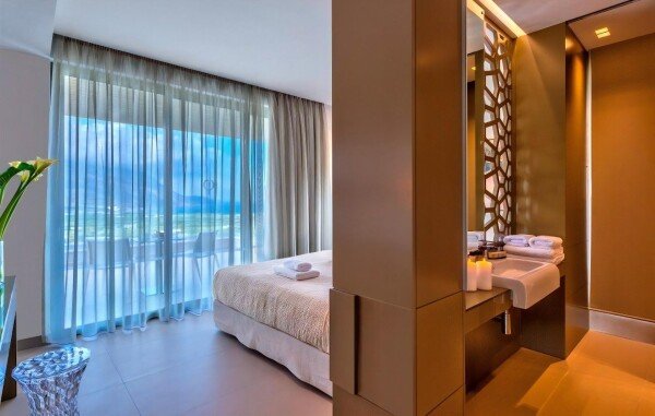 Villa 2 camere, con vista mare