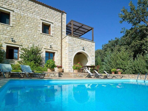 Villa 3 camere, con piscina
