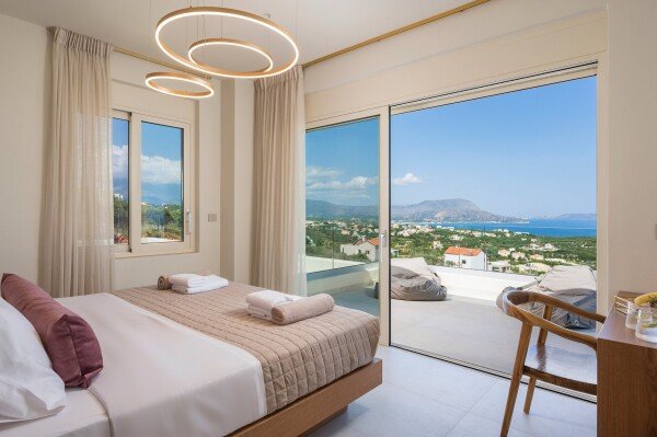 Villa moderne, 5 chambres, avec piscine