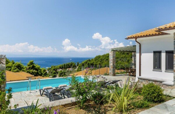 Villa 2 bedrooms, with sea view