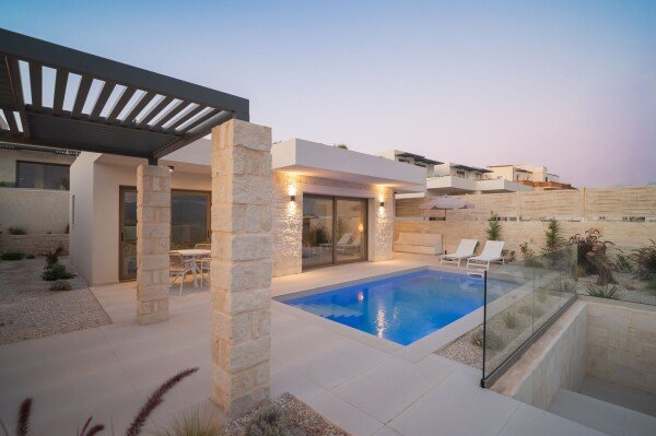 Villa 2 Schlafzimmer, mit Pool