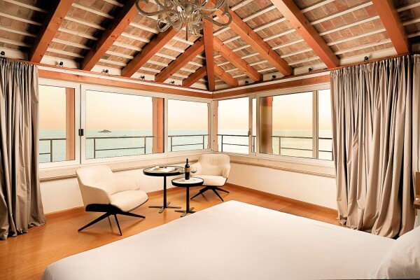 Villa 5 camere, con vista mare