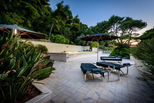 Villa 4 bedrooms, with sea view