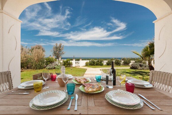 Villa 3 camere, con vista mare