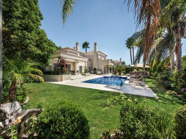 Villa confortable, 10 voyageurs, avec piscine