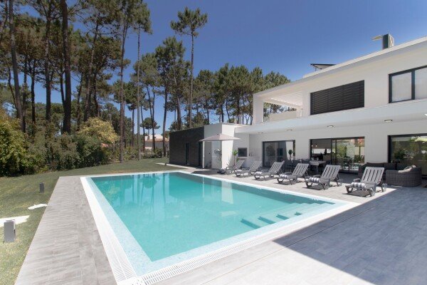 Villa 4 habitaciones, con piscina